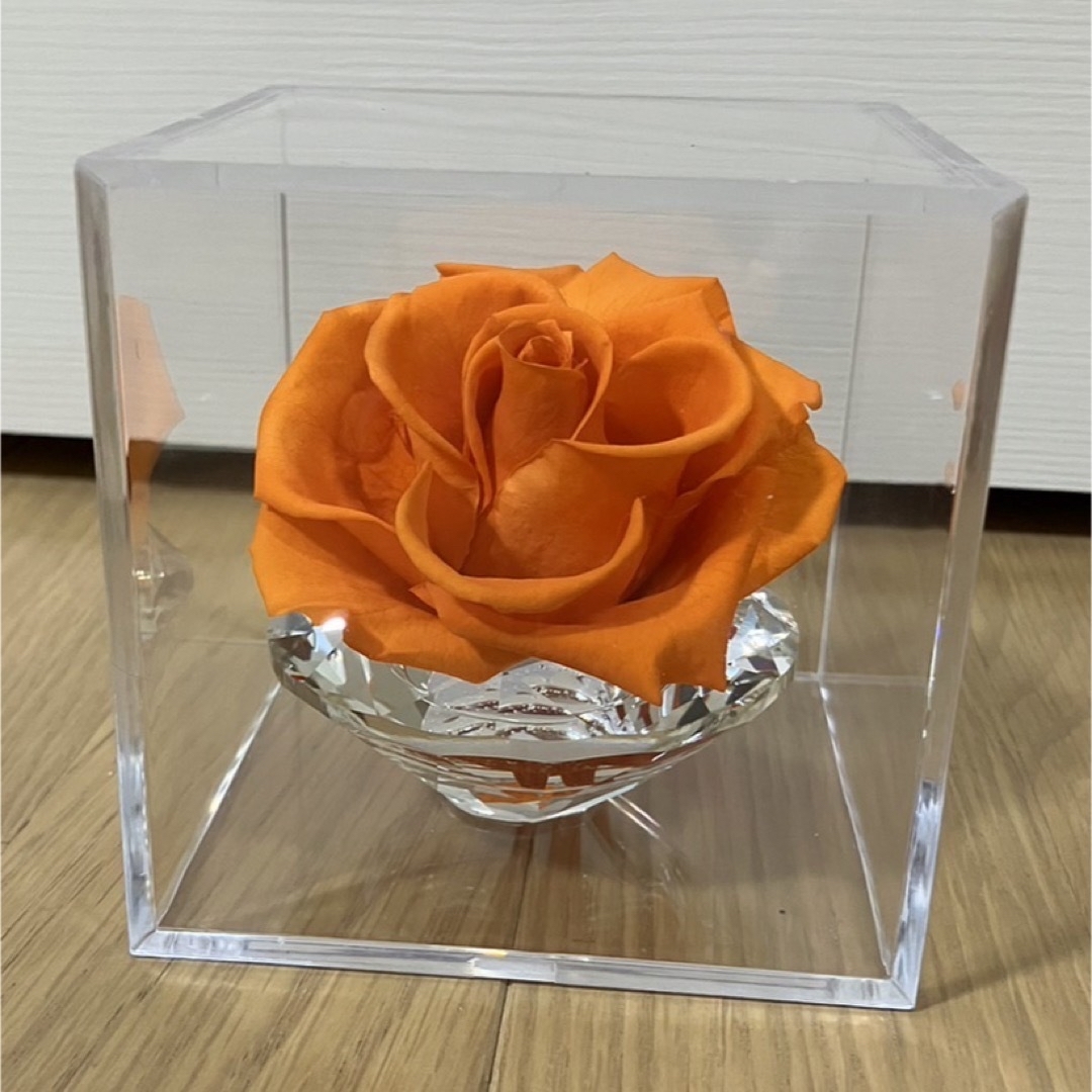 【プリザーブドフラワー】Crystal Rose クリスタルローズ（オレンジ色） インテリア/住まい/日用品のインテリア小物(置物)の商品写真