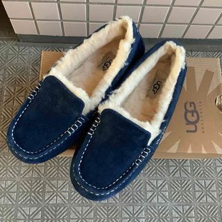 アグ(UGG)のUGG モカシン ANSLEY アンスレー ネイビー 25cm(スリッポン/モカシン)