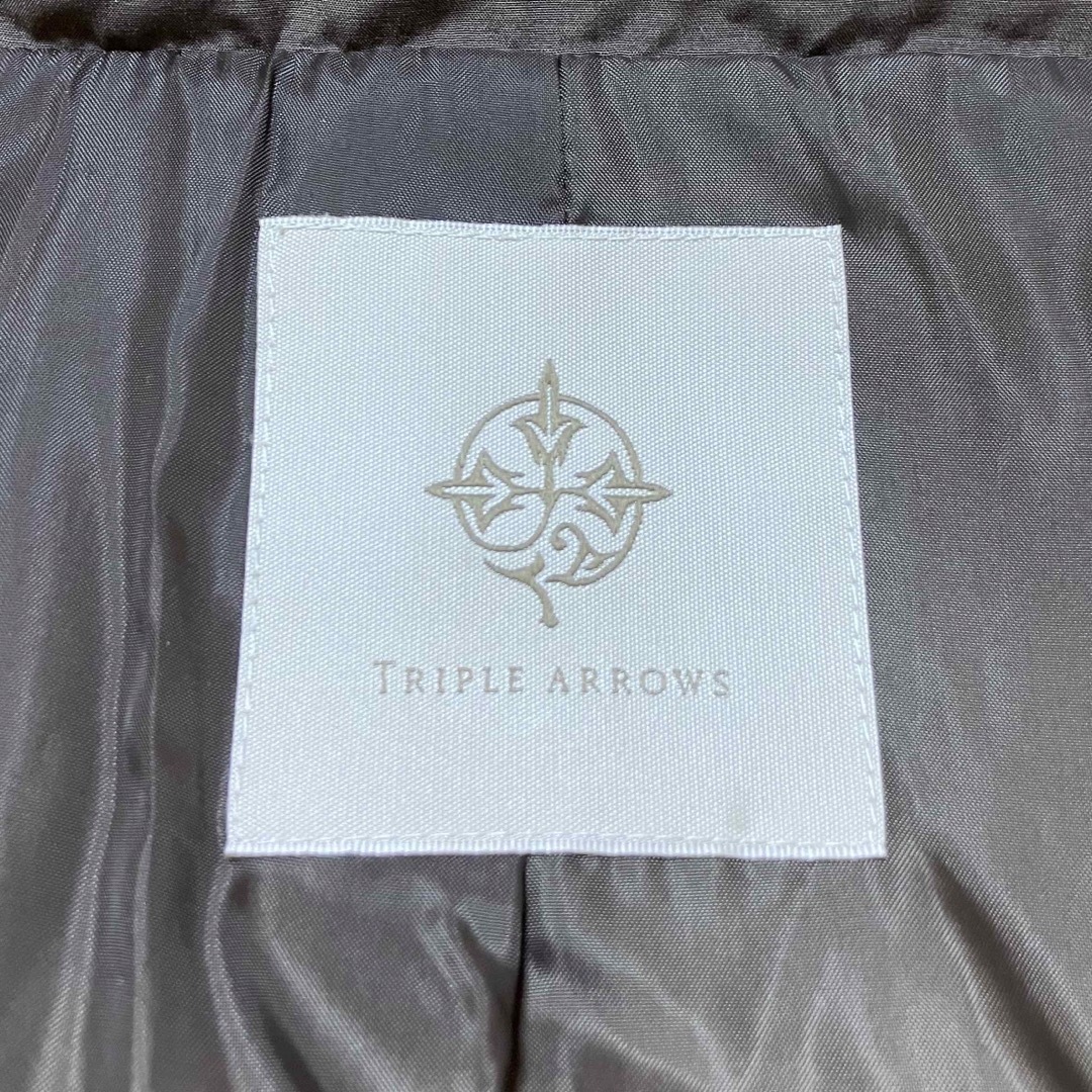 TRIPLE ARROWS ダウンコート（フェザー10%ダウン90%） レディースのジャケット/アウター(ダウンコート)の商品写真