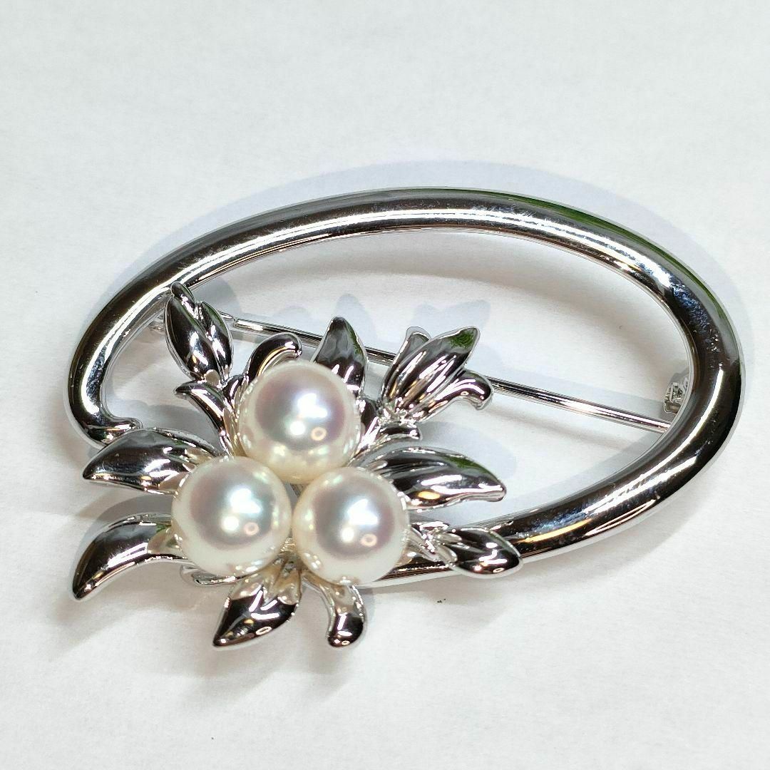 タサキ TASAKI 真珠 ブローチ パール 3粒 シルバー フラワーモチーフ タサキ TASAKI 真珠 ブローチ パール 3粒 シルバー フラワーモチーフ