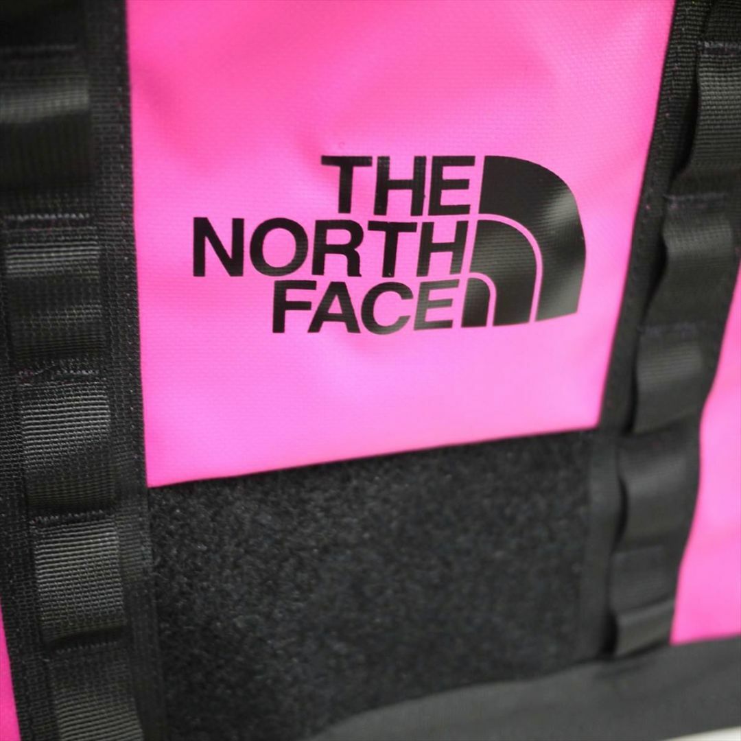 THE NORTH FACE(ザノースフェイス)の海外限定新品ノースフェイス トートバッグ ピンクxブラック 日本未発売USA正規 レディースのバッグ(トートバッグ)の商品写真