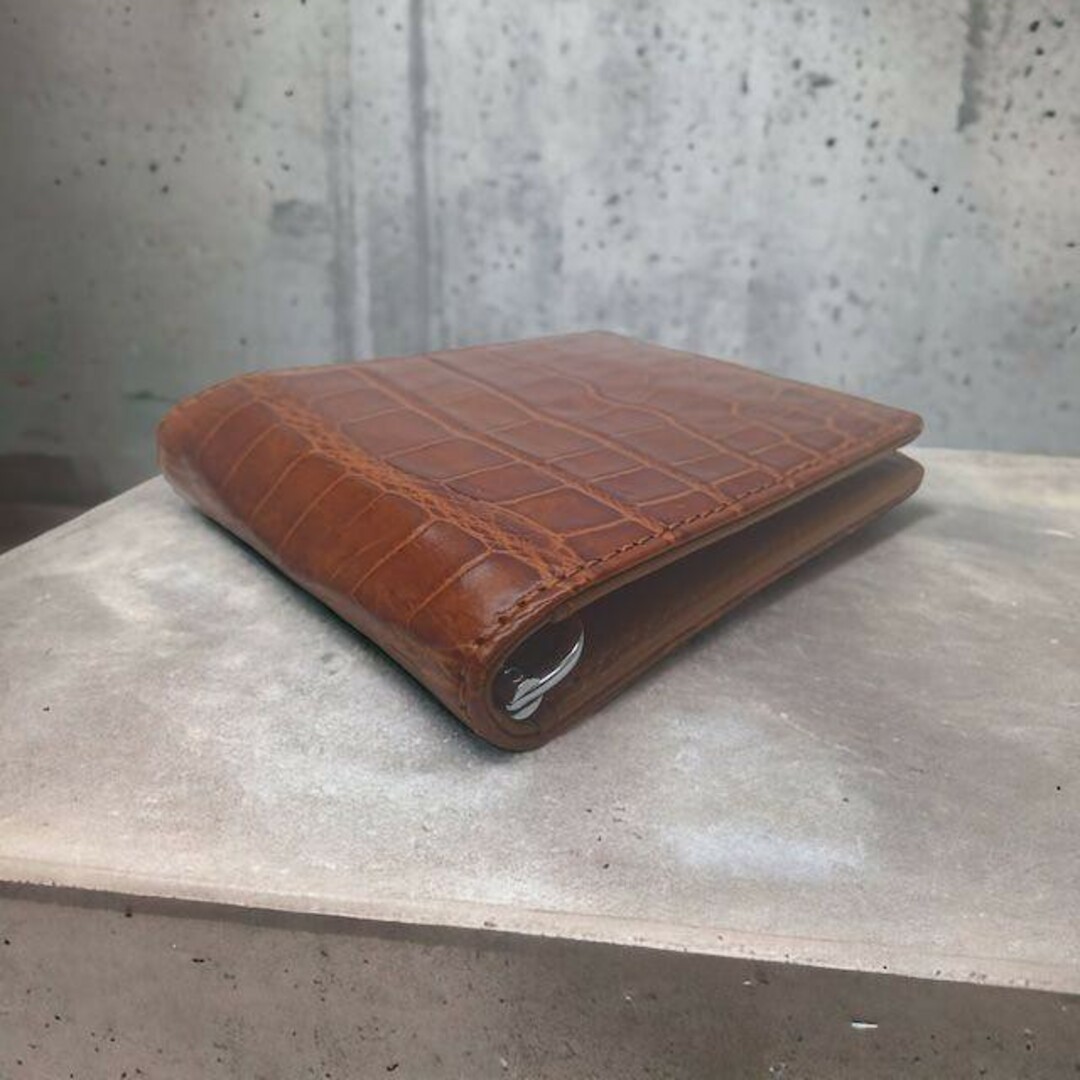 【本物証明証付き】 AT13 本革 クロコダイル 二つ折り財布  背 イエロー メンズのファッション小物(長財布)の商品写真