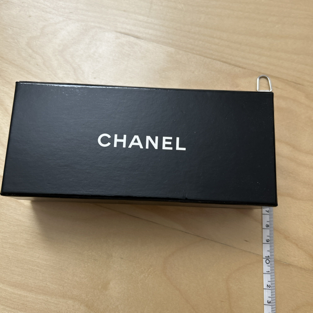 CHANEL(シャネル)のCHANEL サングラス用　化粧箱　旧タイプ レディースのファッション小物(サングラス/メガネ)の商品写真