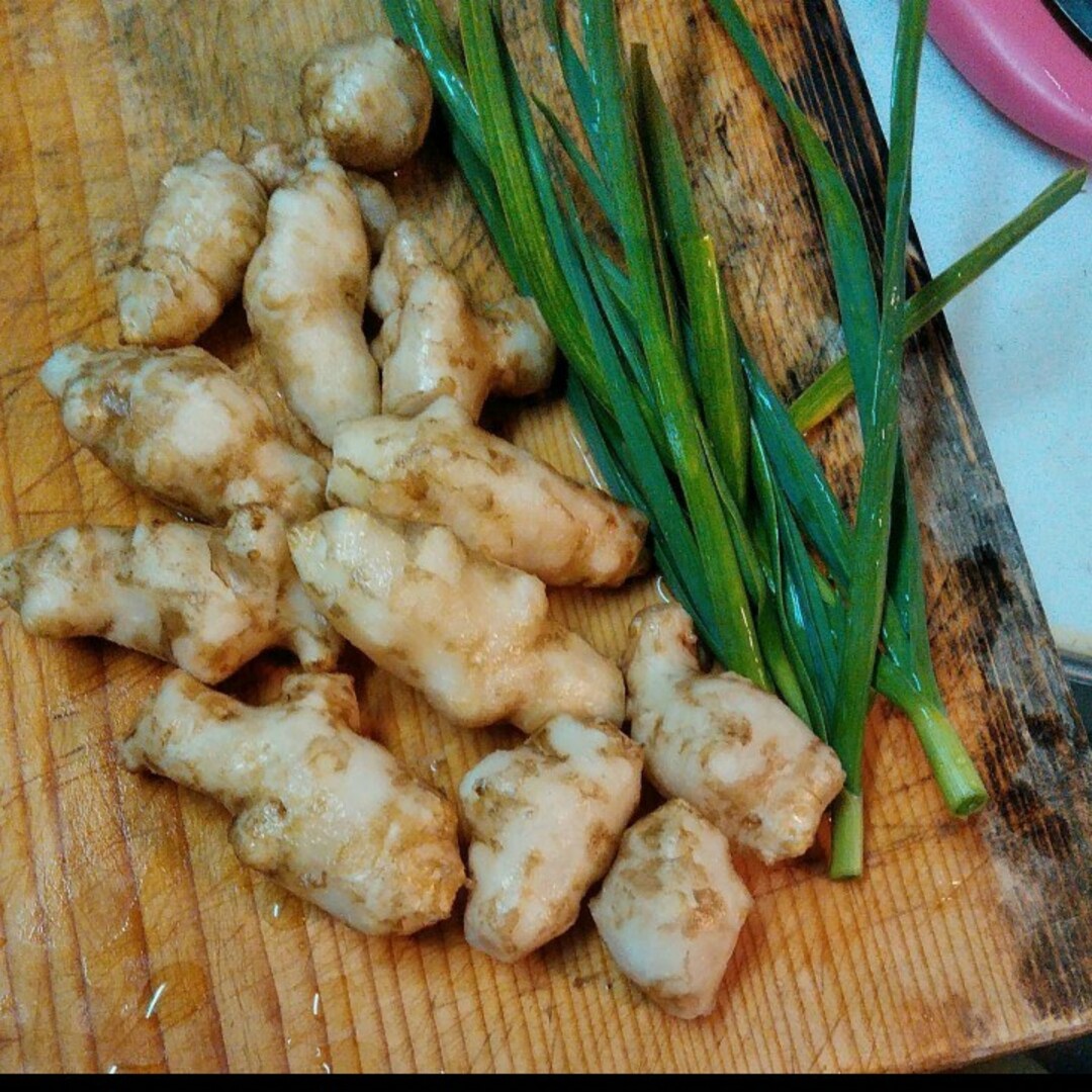 甲府盆地　キクイモ　菊芋 1Kg以上 食品/飲料/酒の食品(野菜)の商品写真