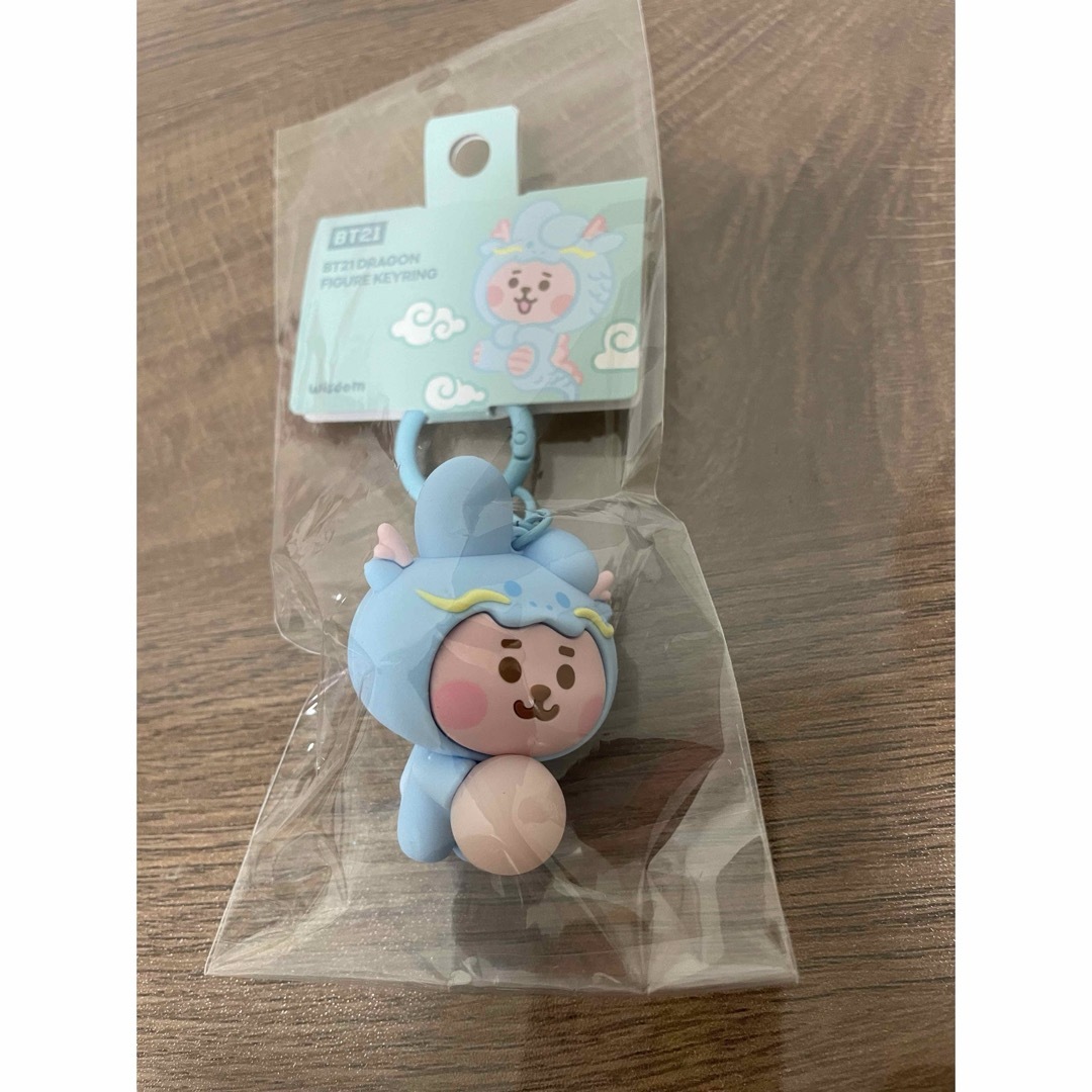 BT21(ビーティーイシビル)のBT21 ドラゴン フィギュアキーリング DRAGON COOKY クッキー エンタメ/ホビーのアニメグッズ(キーホルダー)の商品写真