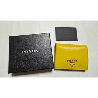 プラダ(PRADA)のPRADA 財布　イエロー(財布)