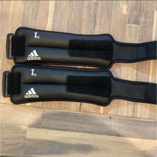 アディダス(adidas)のアディダス　アンクルウェイト1キロ　(トレーニング用品)