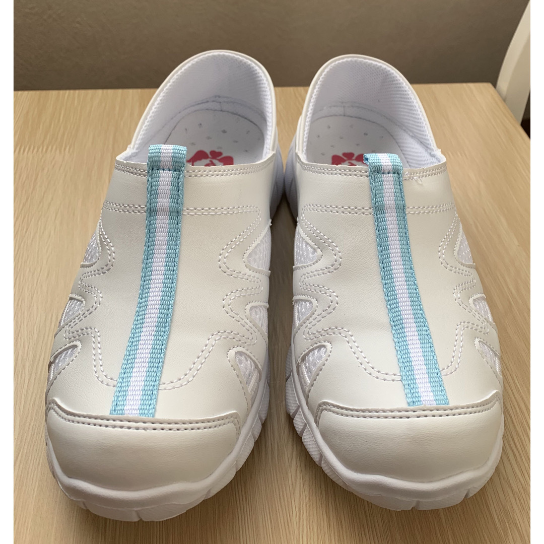 infirmiere(アンファミエ)のアンファミエ　★ナースシューズ(ホワイト×ブルー) レディースの靴/シューズ(スニーカー)の商品写真