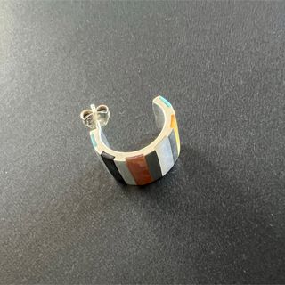 シングル　フープピアス　シルバーアクセサリー(金属工芸)