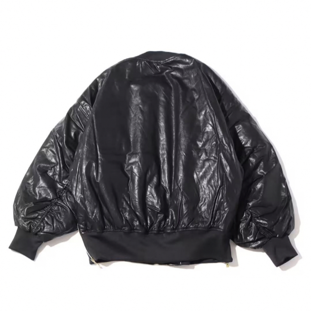 adidas(アディダス)の【新品】adidas BOMBER JACKET BLACK 仲里依紗　re. メンズのジャケット/アウター(スタジャン)の商品写真