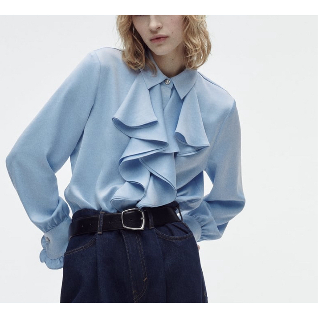 ZARA(ザラ)の【ZARA】ザラ サテンフリルシャツ レディースのトップス(シャツ/ブラウス(長袖/七分))の商品写真