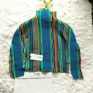 イッセイミヤケ(ISSEY MIYAKE)のタグ付き　イッセイミヤケ　ME 　マルチカラー　ハイネック　ブロックプリーツ(Tシャツ(長袖/七分))