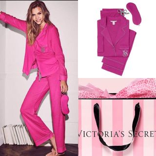 ヴィクトリアズシークレット(Victoria's Secret)の新品♡Victoria'sSecret3点セットパジャマ(パジャマ)