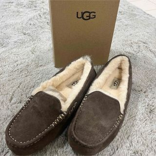 アグ(UGG)の新品UGGアンスレー チョコレート25センチ　USA8(スリッポン/モカシン)