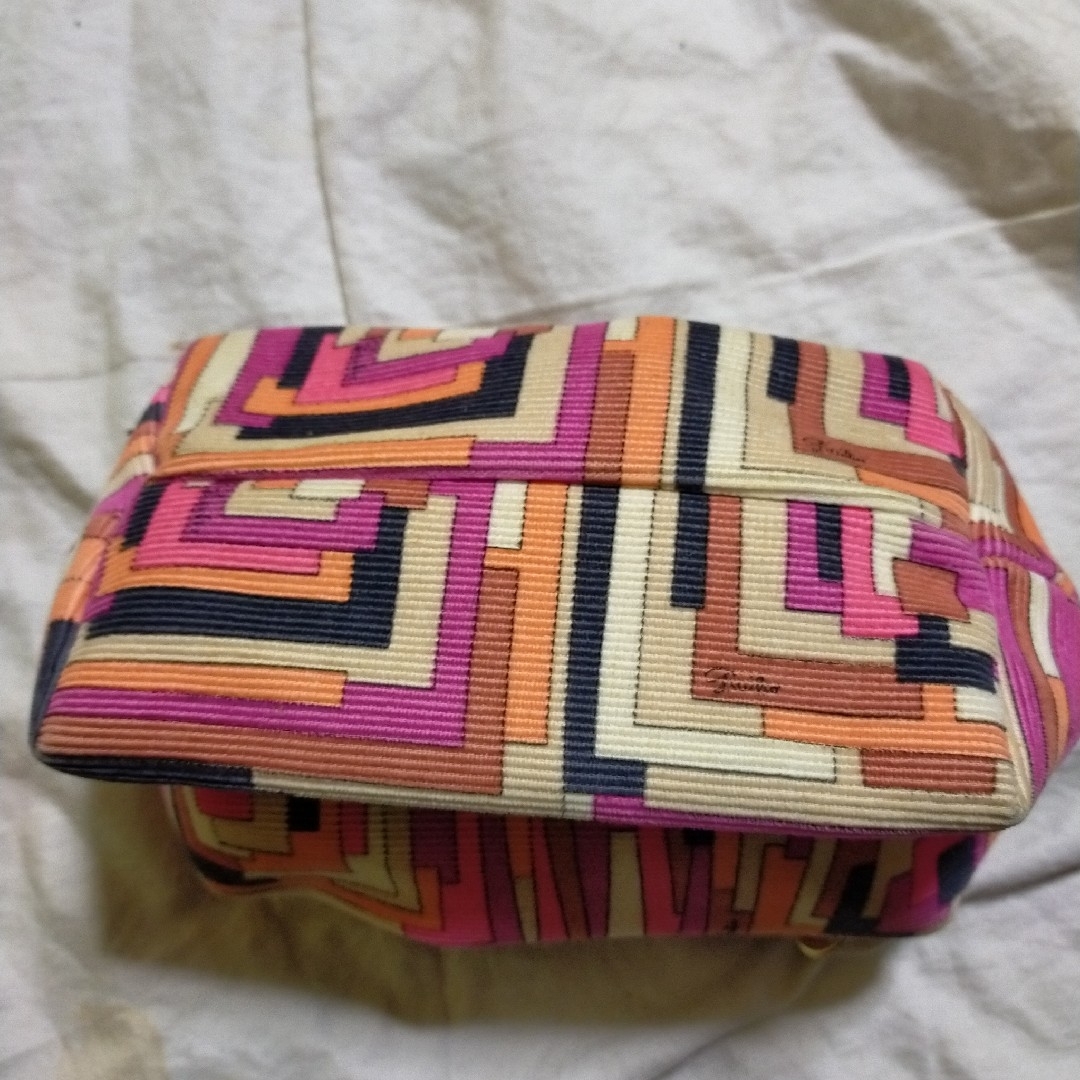 EMILIO PUCCI(エミリオプッチ)のエミリオプッチ　ミニハンドバッグ　極美品 レディースのバッグ(ハンドバッグ)の商品写真