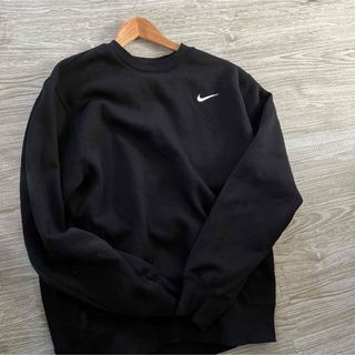 ナイキ(NIKE)の美品　NIKE ソロ　スウッシュ　トレーナー(スウェット)