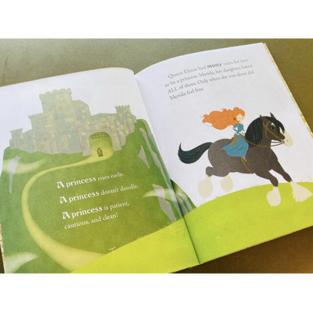 Disney(ディズニー)のディズニー英語絵本　キッズ洋書　ピクサー　メリダとおそろしの森　Brave エンタメ/ホビーの本(絵本/児童書)の商品写真