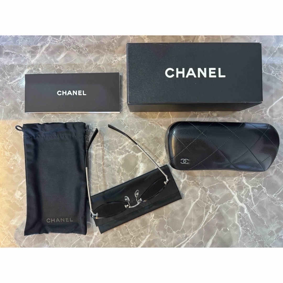 CHANEL サングラス 4239 ティアドロップ マトラッセケース付