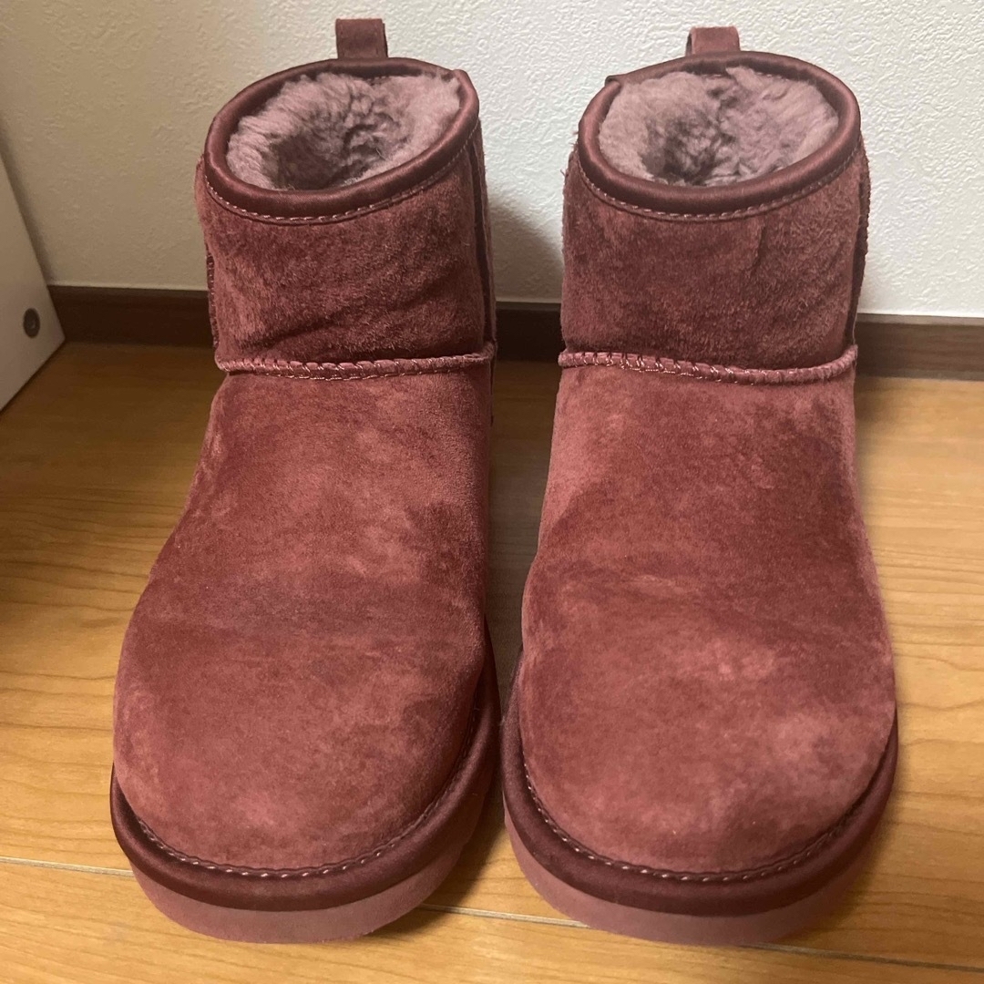 UGG(アグ)のugg mini ラインストーン レディースの靴/シューズ(ブーツ)の商品写真