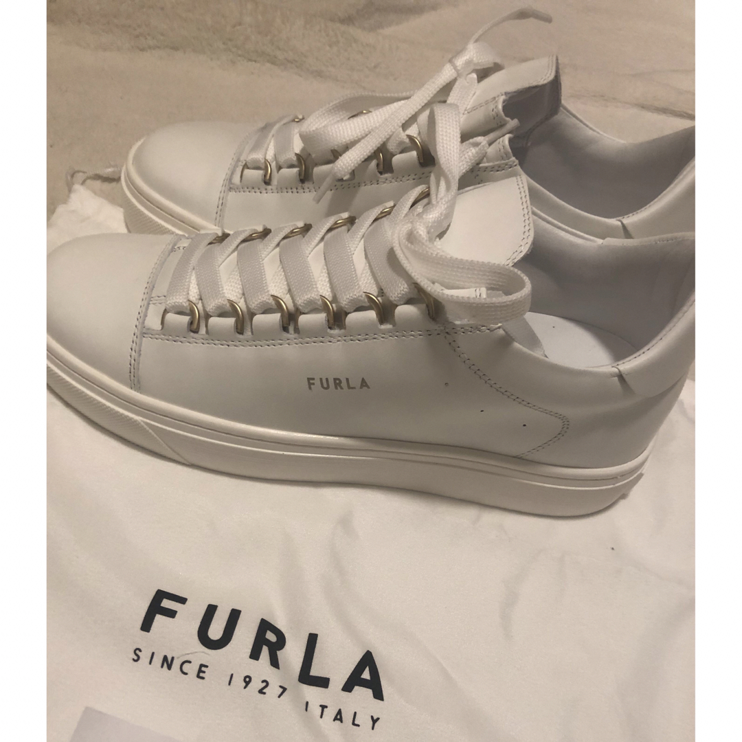 Furla(フルラ)の新品　正規品　FURLA フルラ　スニーカー　35200円 レディースの靴/シューズ(スニーカー)の商品写真