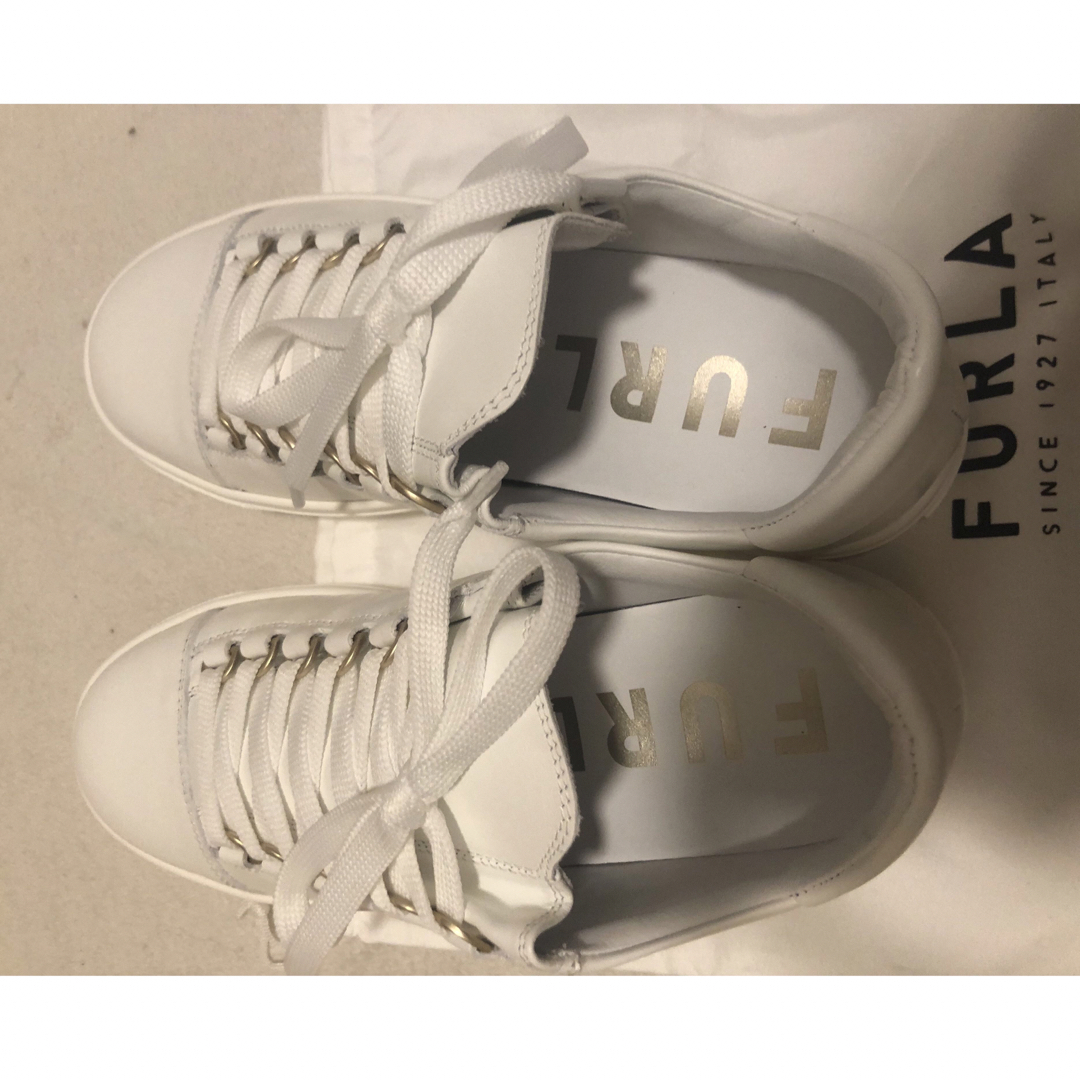 Furla(フルラ)の新品　正規品　FURLA フルラ　スニーカー　35200円 レディースの靴/シューズ(スニーカー)の商品写真