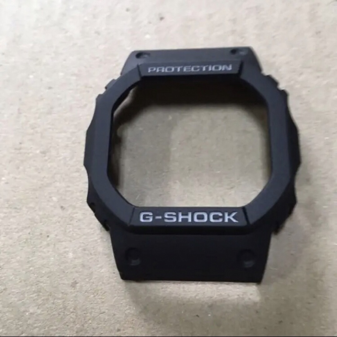 G-SHOCK(ジーショック)のCASIO G-SHOCK dw5600 e ベゼル カシオ Gショック メンズの時計(腕時計(デジタル))の商品写真