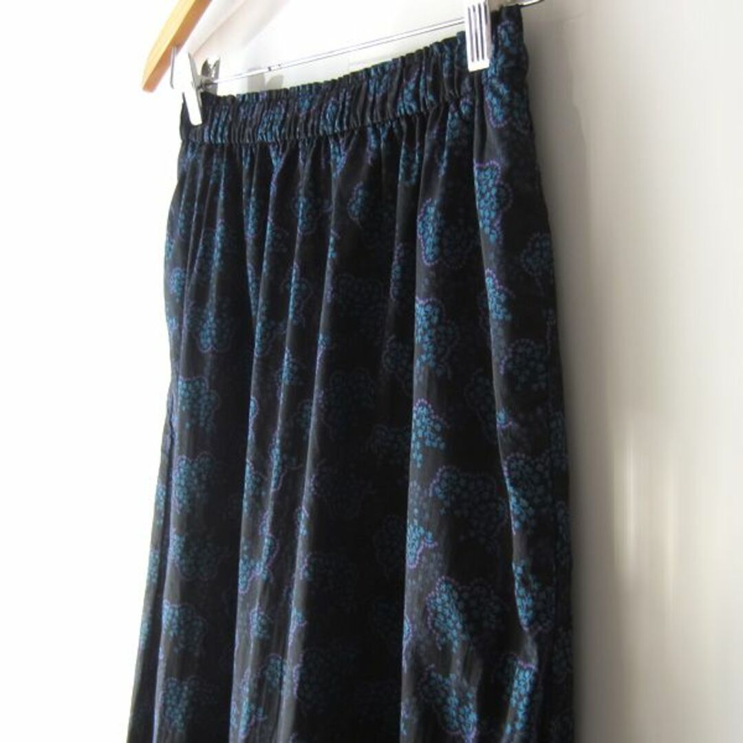 UNIQLO(ユニクロ)のほぼ新品　UNIQLO／ANNA SUI　ロングスカート ユニクロ　アナスイ レディースのスカート(ロングスカート)の商品写真