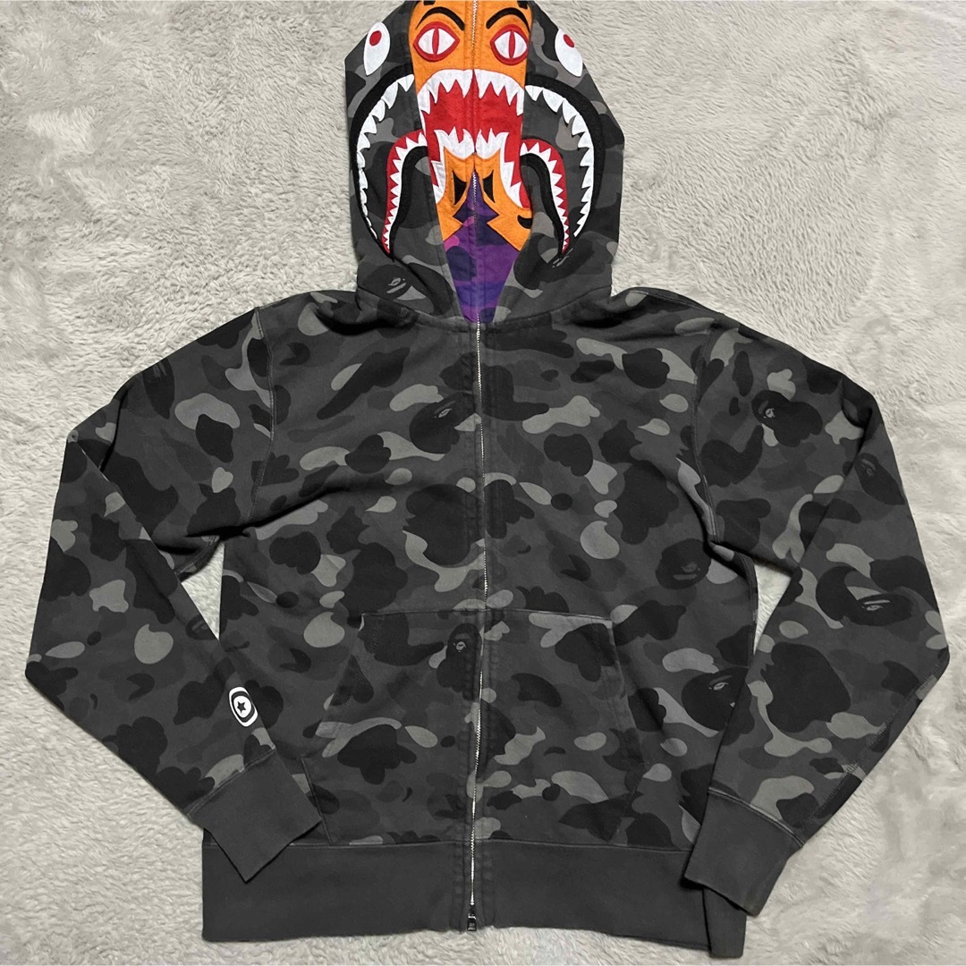 トップスAPE BAPE KAWS DOUBLE シャークパーカー SHARK XL - パーカー