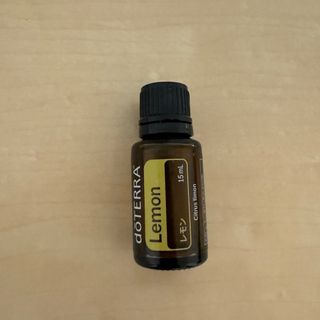 ドテラ(doTERRA)のドテラ　レモン15ml(エッセンシャルオイル（精油）)