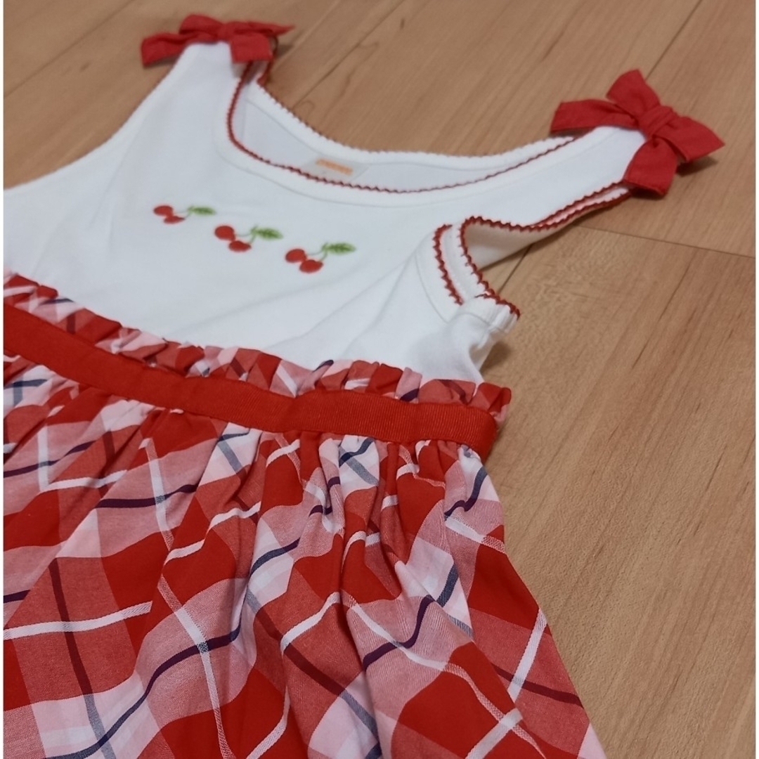 GYMBOREE(ジンボリー)のGYMBOREE サクランボ チェック柄 ワンピース 130cm キッズ/ベビー/マタニティのキッズ服女の子用(90cm~)(ワンピース)の商品写真