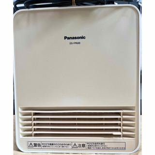 パナソニック(Panasonic)のパナソニック セラミックファンヒーター DS-FP600-W 箱無し(ファンヒーター)