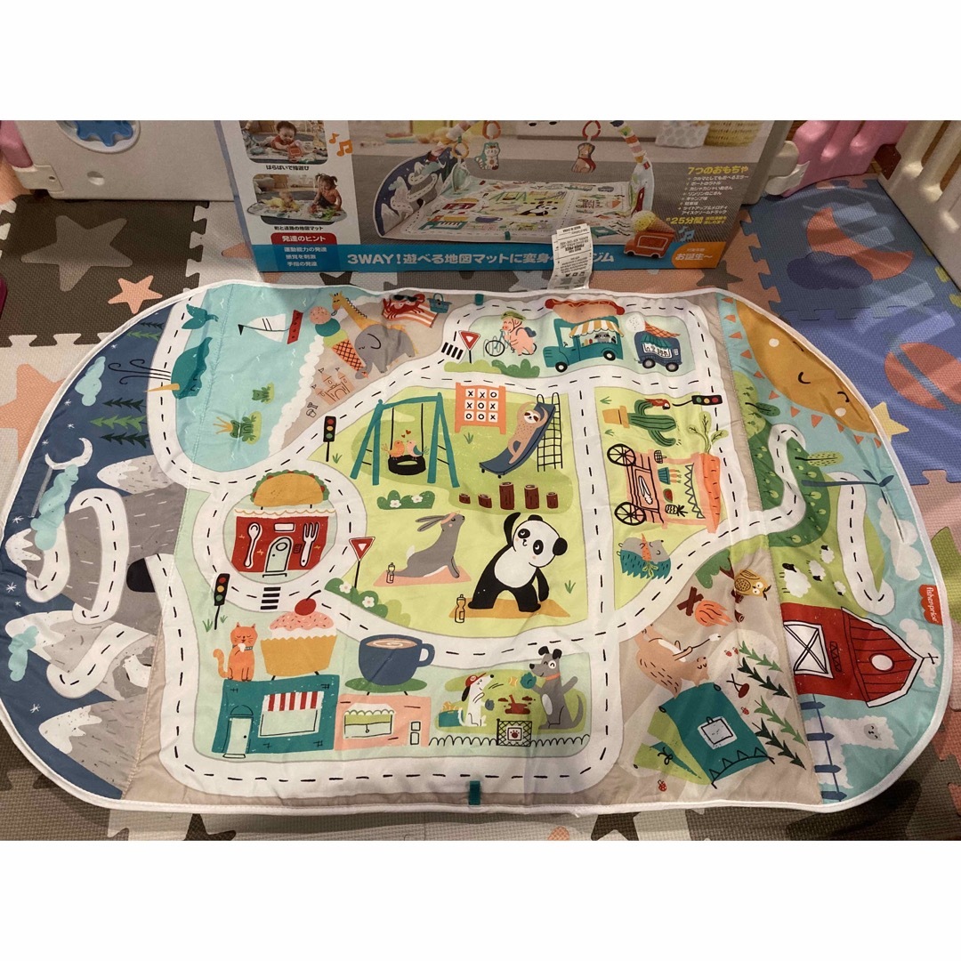 Fisher-Price(フィッシャープライス)の【直接取引埼玉県北葛飾郡杉戸】フィッシャープライス3WAY! 遊べる地図マット キッズ/ベビー/マタニティのおもちゃ(ベビージム)の商品写真