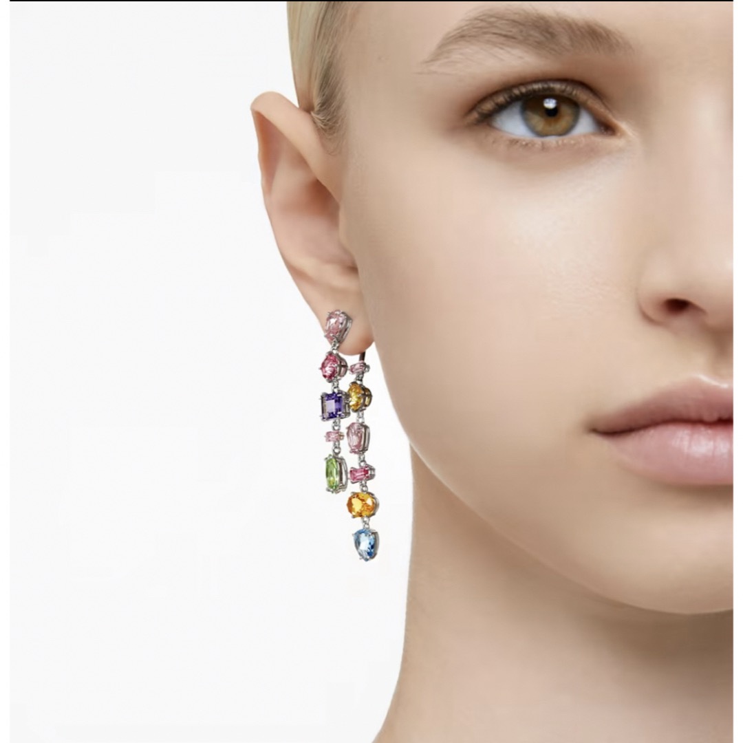 SWAROVSKI gema ピアススワロフスキー