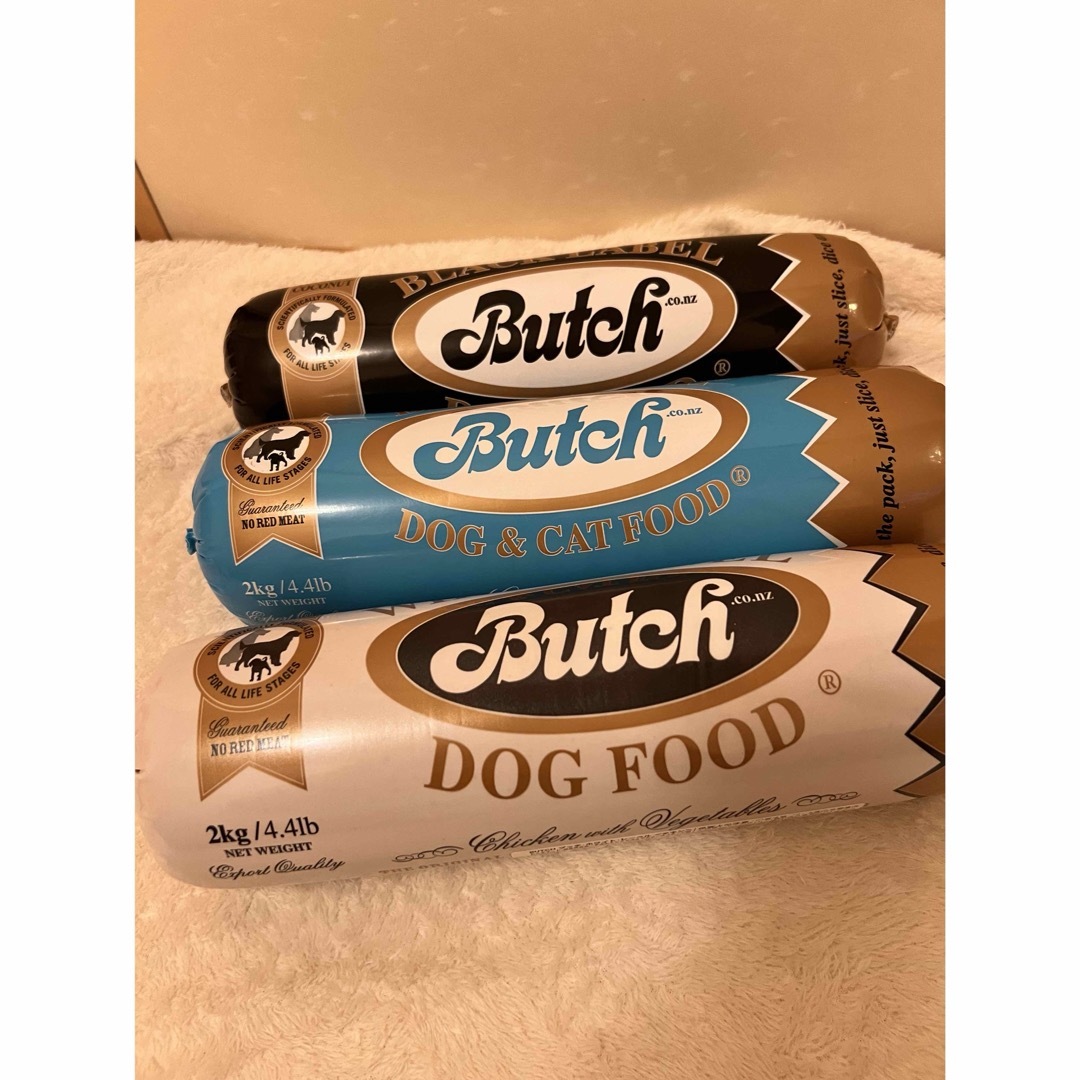 Butch(ブッチ)のブッチ　ドッグフード2キロ✖️3本 その他のペット用品(ペットフード)の商品写真