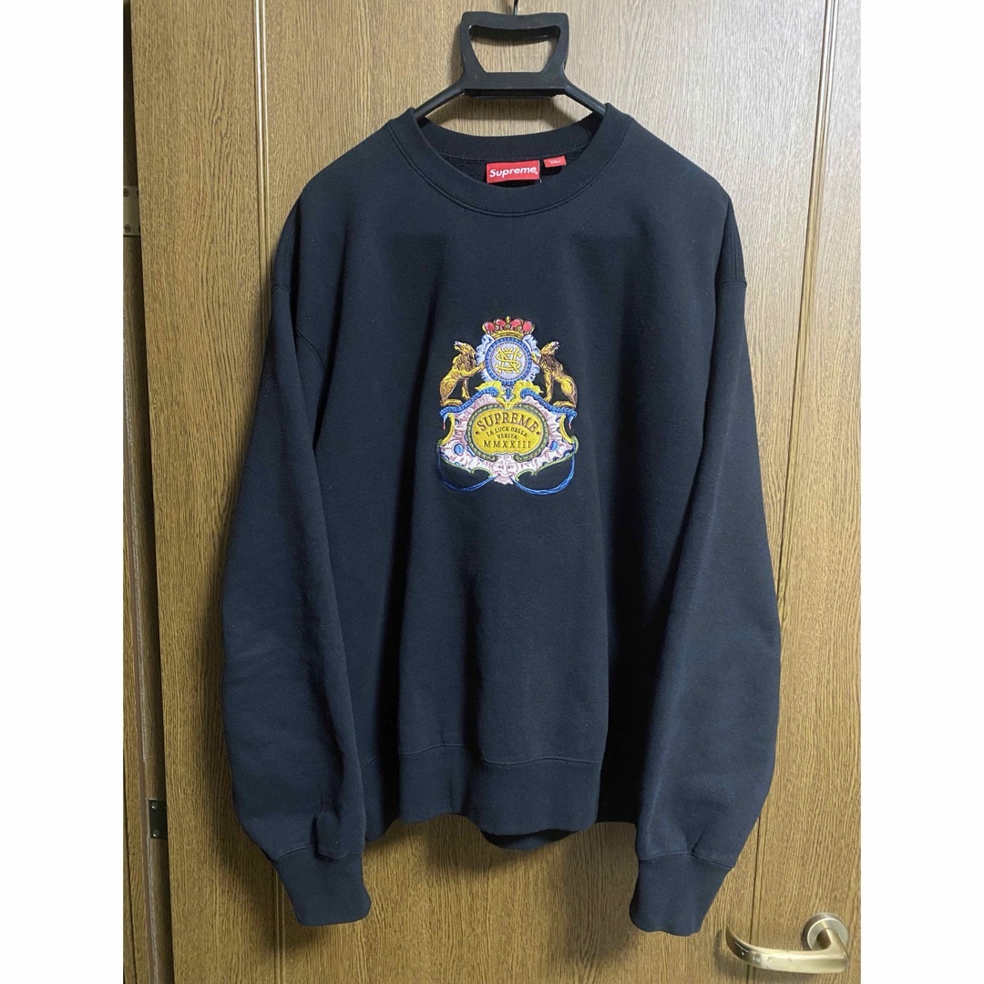 Supreme(シュプリーム)の【希少】Supreme Crest Crewneck ブラック Mサイズ メンズのトップス(スウェット)の商品写真