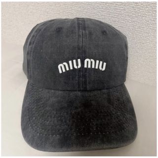 ミュウミュウ(miumiu)のmiumiu ミュウミュウ 帽子 キャップ 黒 ブラック ノベルティ(キャップ)