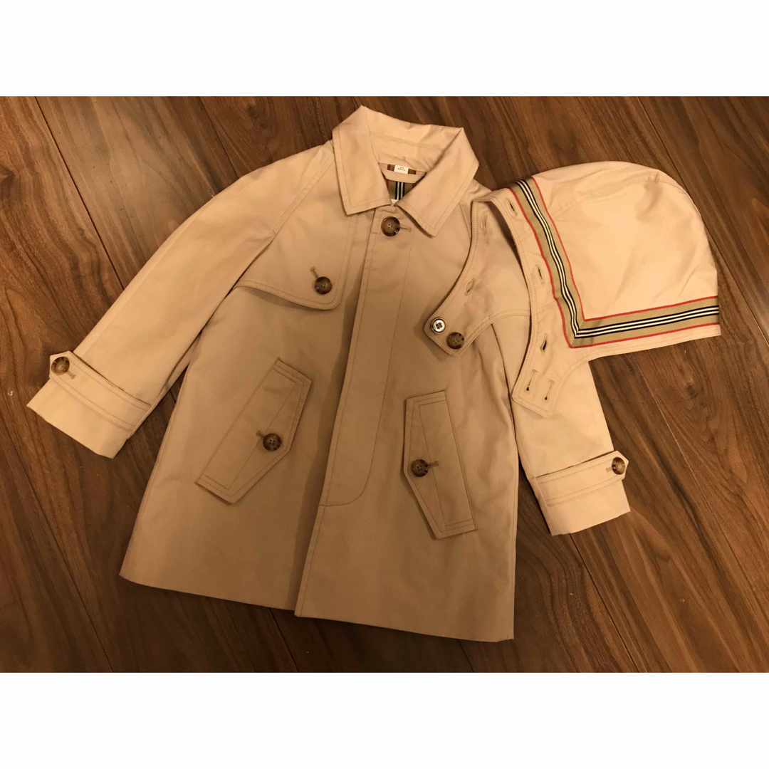 BURBERRY(バーバリー)の新品　バーバリー　アウター　100  90   トレンチコート　トレンチ　コート キッズ/ベビー/マタニティのキッズ服男の子用(90cm~)(コート)の商品写真