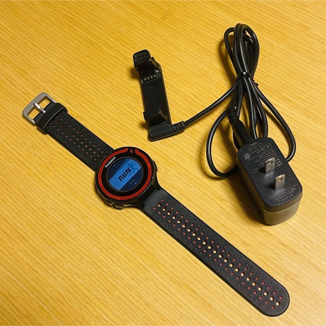 GARMIN(ガーミン)のGARMIN ランニングウォッチ GPS ForeAthlete 220J スポーツ/アウトドアのトレーニング/エクササイズ(トレーニング用品)の商品写真