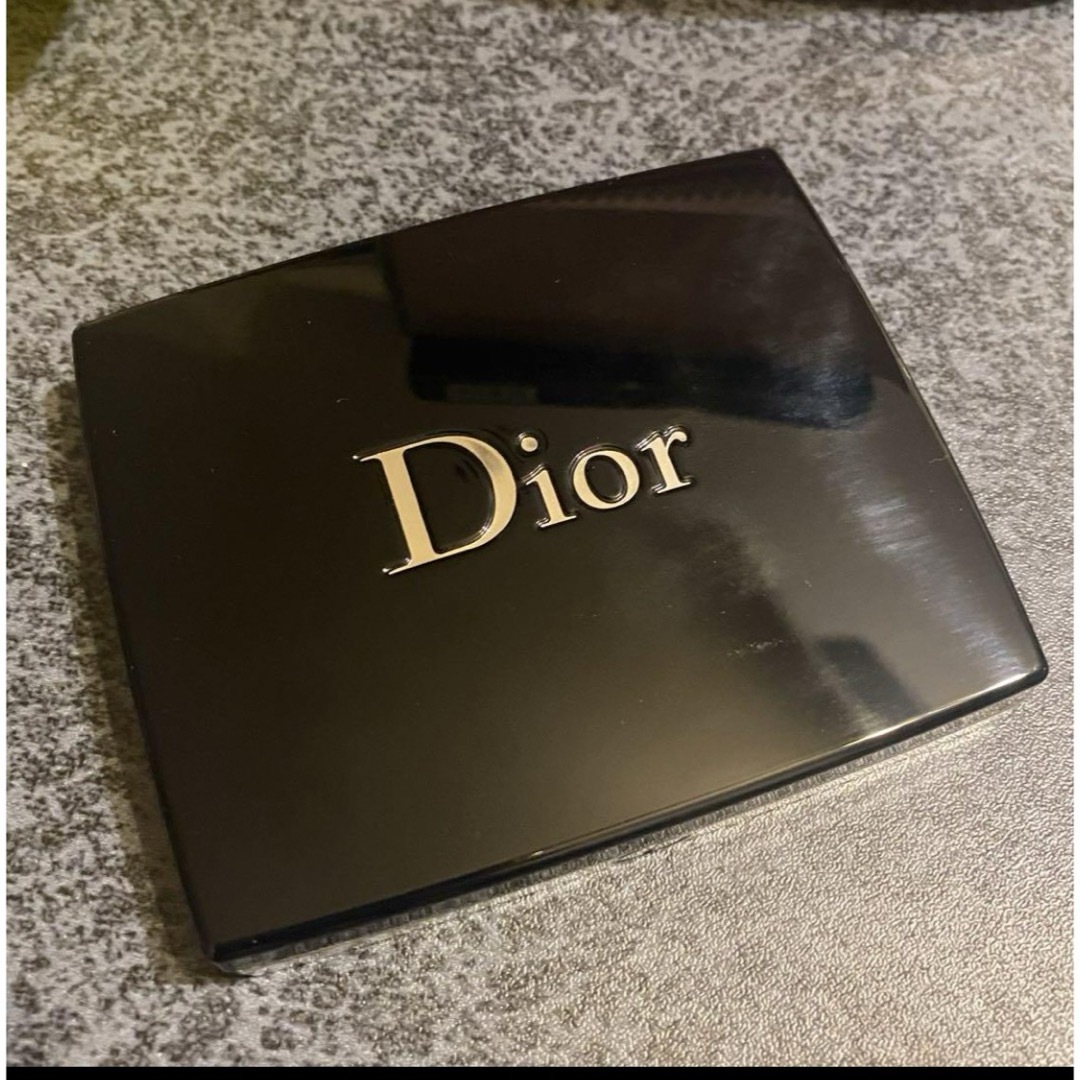 Christian Dior(クリスチャンディオール)のディオール　サンククルールクチュール579 コスメ/美容のベースメイク/化粧品(アイシャドウ)の商品写真