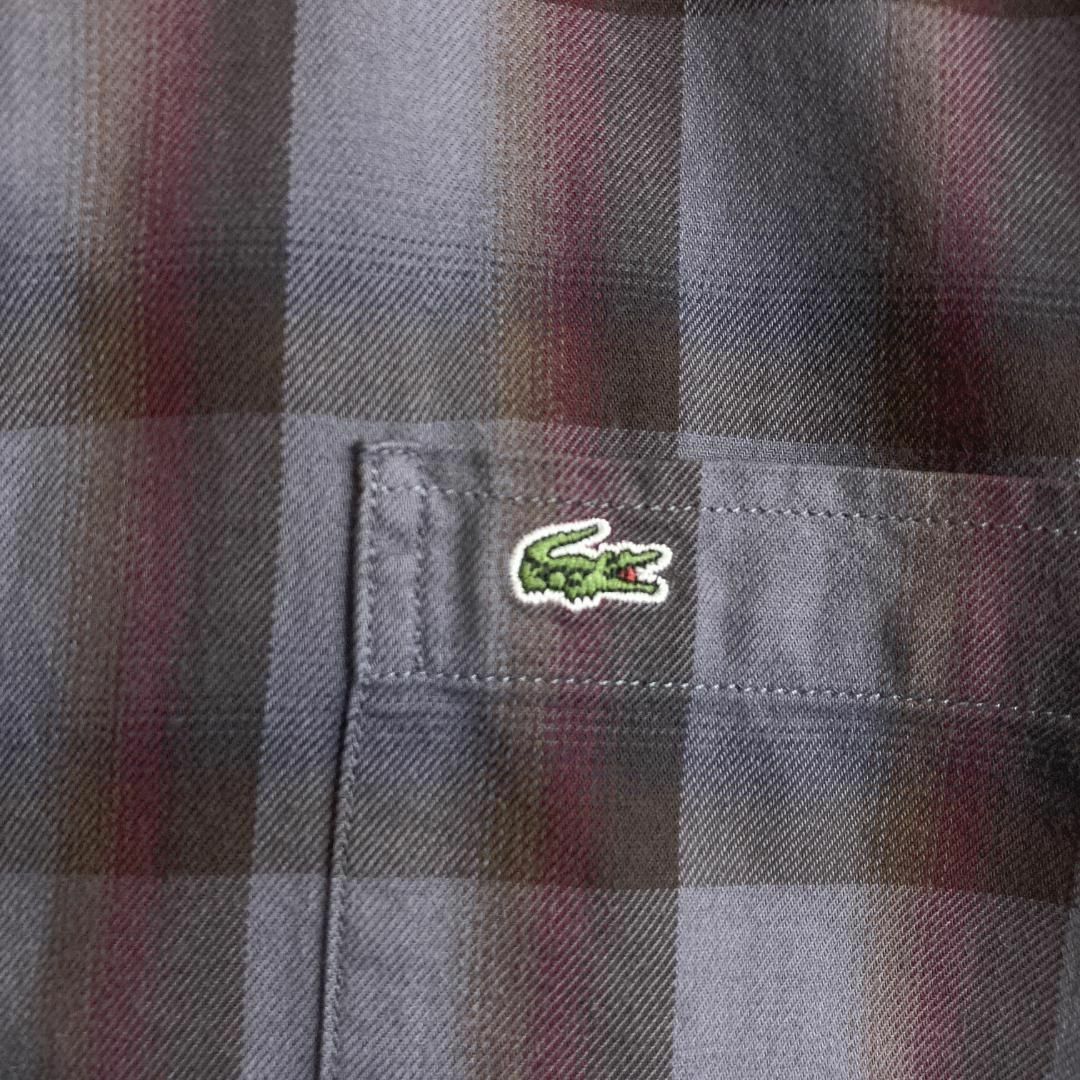 LACOSTE(ラコステ)の古着ラコステ 長袖BDシャツ チェック柄ダークトーン チャコールグレーMかわいい メンズのトップス(シャツ)の商品写真