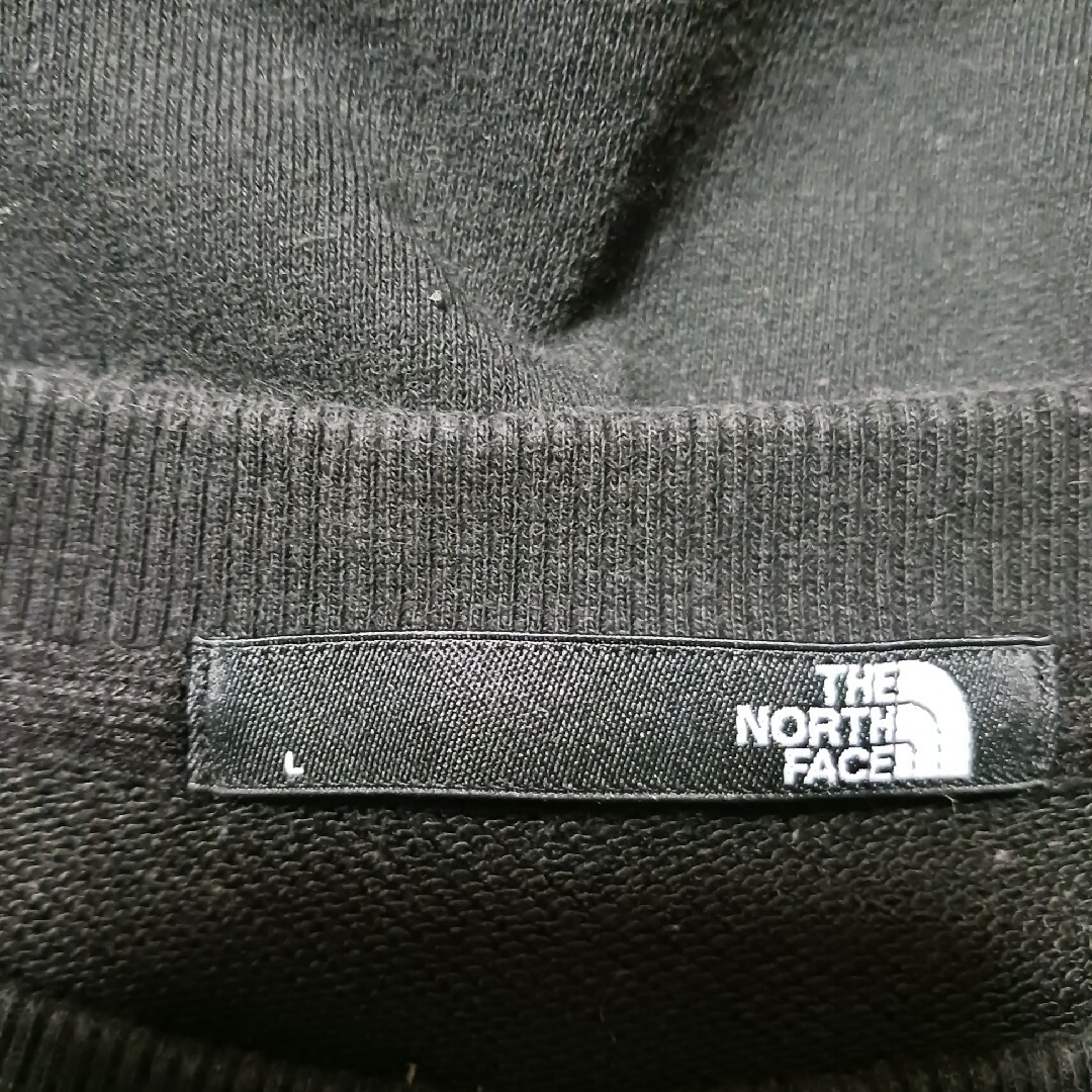 THE NORTH FACE(ザノースフェイス)のTHE  NORTH  FACE  ノースフェイスメンズトレーナーL ブラック メンズのトップス(スウェット)の商品写真