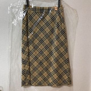 バーバリー(BURBERRY)のバーバリーブルーレーベル スカート イエローベージュ(ひざ丈スカート)