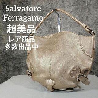 サルヴァトーレフェラガモ(Salvatore Ferragamo)のH9超美品　サルヴァトーレフェラガモ　ワンショルダー　ガンチーニ　レザー(ハンドバッグ)