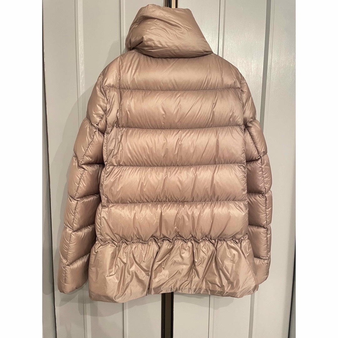 MONCLER(モンクレール)の美品　MONCLER モンクレール  ANET ペプラムダウン レディースのジャケット/アウター(ダウンジャケット)の商品写真