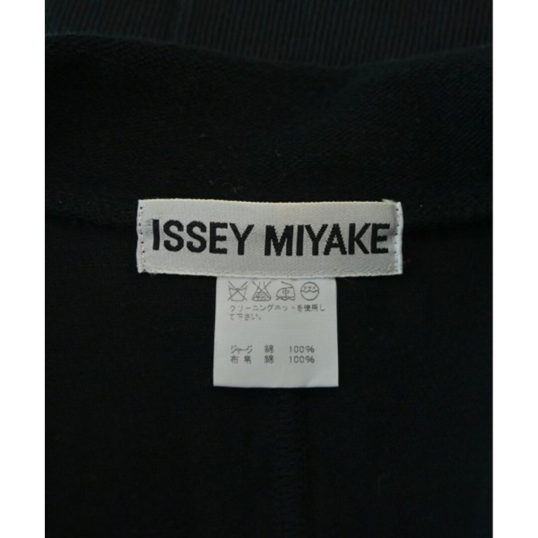 ISSEY MIYAKE(イッセイミヤケ)のISSEY MIYAKE イッセイミヤケ ジャケット（その他） 2(M位) 黒 【古着】【中古】 レディースのジャケット/アウター(その他)の商品写真