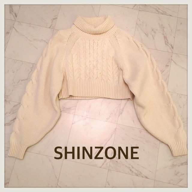 Shinzone(シンゾーン)のシンゾーン 今季ホワイトニット レディースのトップス(ニット/セーター)の商品写真