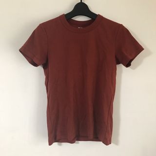 ユニクロ(UNIQLO)のUNIQLO Tシャツ(Tシャツ(半袖/袖なし))