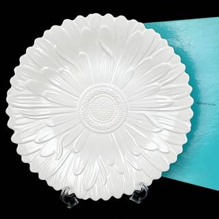 ティファニー(Tiffany & Co.)の●未使用 ◆ ティファニー　マーガレット　花　サービスプレート　大皿　箱つき(食器)