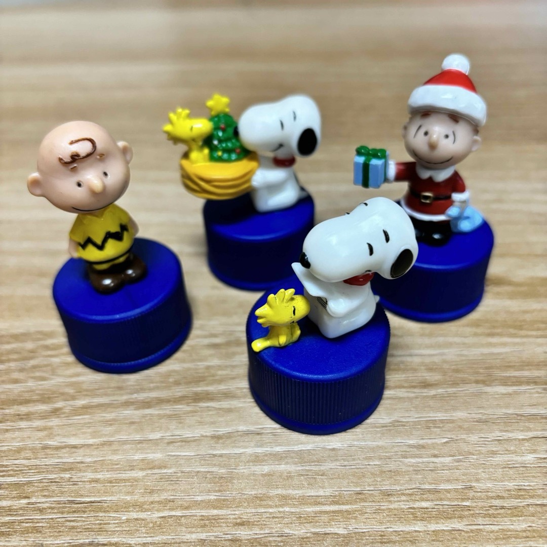 SNOOPY(スヌーピー)のスヌーピー   ペットボトルキャップフィギュア エンタメ/ホビーのコレクション(ノベルティグッズ)の商品写真