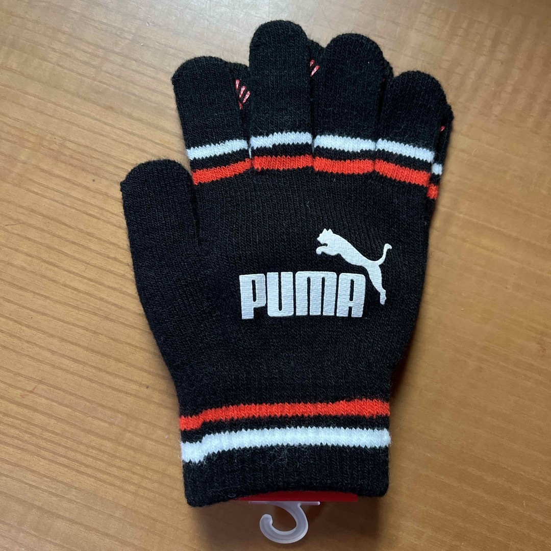 PUMA(プーマ)の✨新品✨　プーマ　手袋　ジュニア キッズ/ベビー/マタニティのこども用ファッション小物(手袋)の商品写真